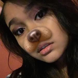 Meet your Posher, Daniela